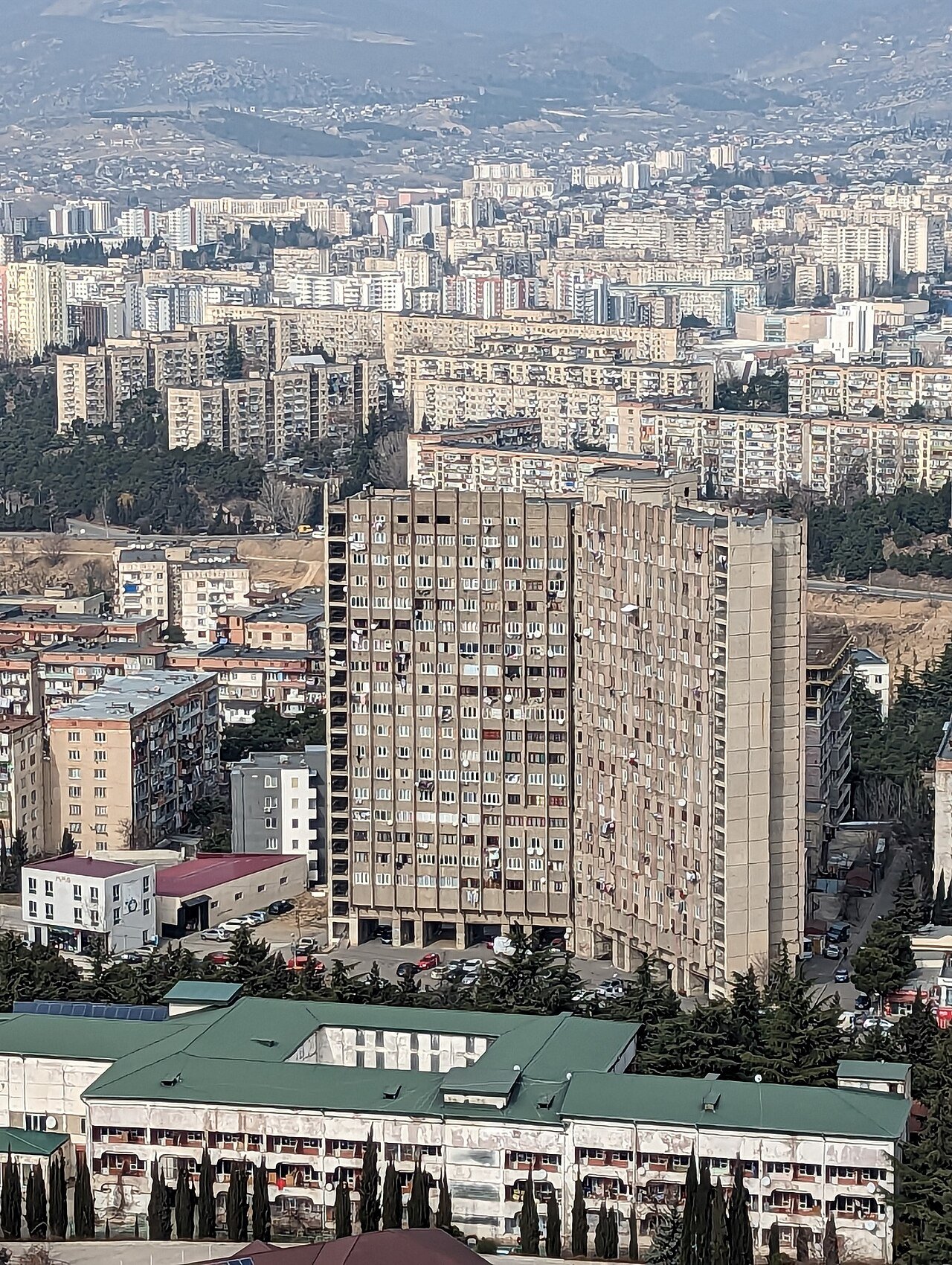 Типовая советская жилая застройка в Тбилиси